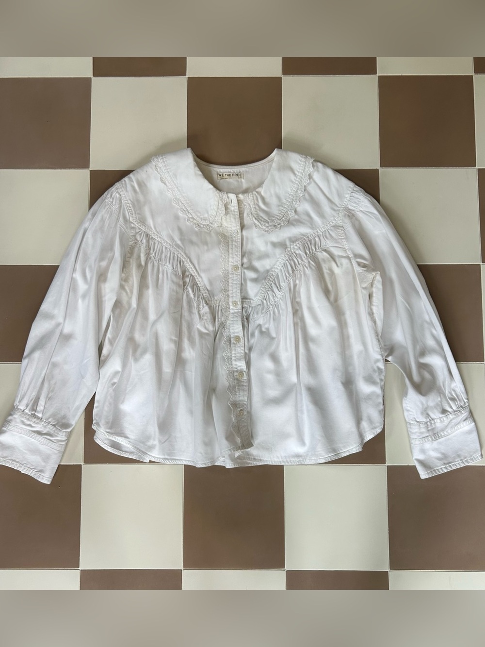 We The Free Summit Shirt White Lace Collar Cotton Blouse M - Picture 3 of 9